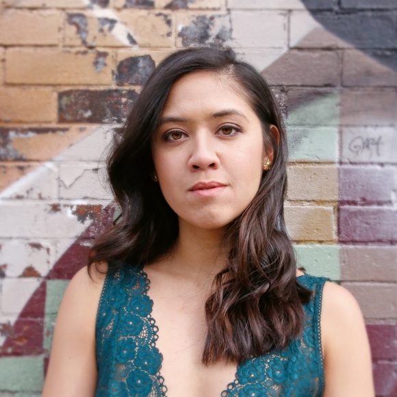 Meet your Posher, Michaela - Picture 1 of 2